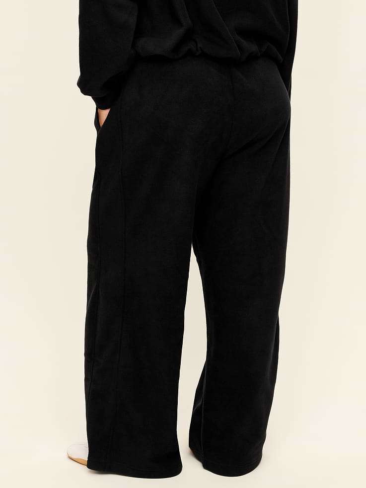 L'image numéro 6 présente Pantalon en micromolleton à jambe ultra-large à taille très haute