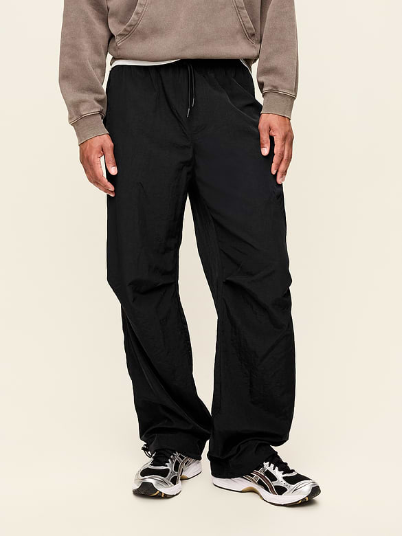 Baggy Tech Cargo Jogger Pants