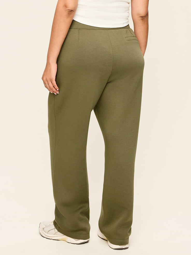 Image number 8 showing, High-Waisted Bounce Fleece Trouser Sweatpants