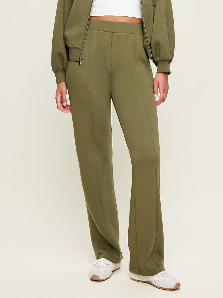 Image number 1 showing, High-Waisted Bounce Fleece Trouser Sweatpants