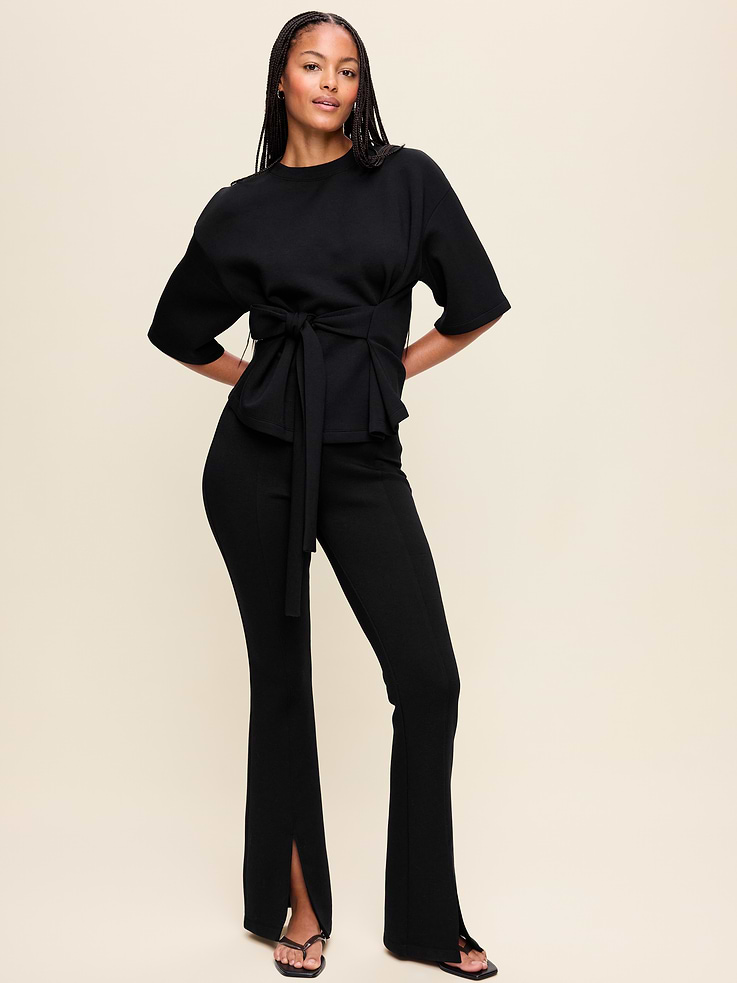L'image numéro 2 présente Pantalon jambe évasée à taille haute en molleton raffiné