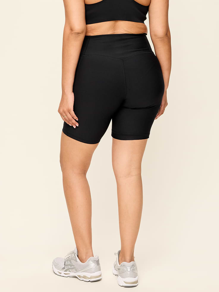 Image number 7 showing, Extra-High Waisted PowerSoft Boundless Pocket Biker Shorts-- 8-inch inseam - No Front Seam