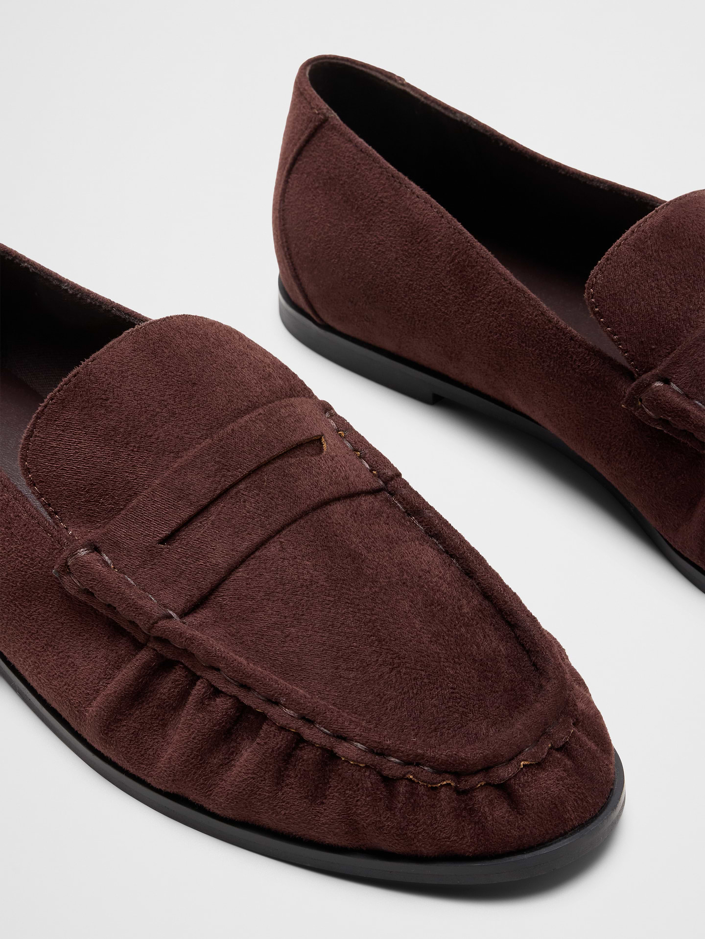 Image number 5 showing, Vegan Leather Gathered Loafer