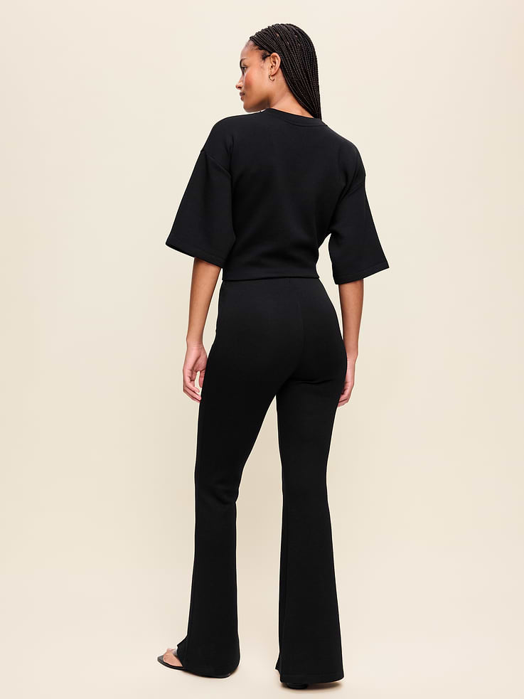 L'image numéro 3 présente Pantalon jambe évasée à taille haute en molleton raffiné