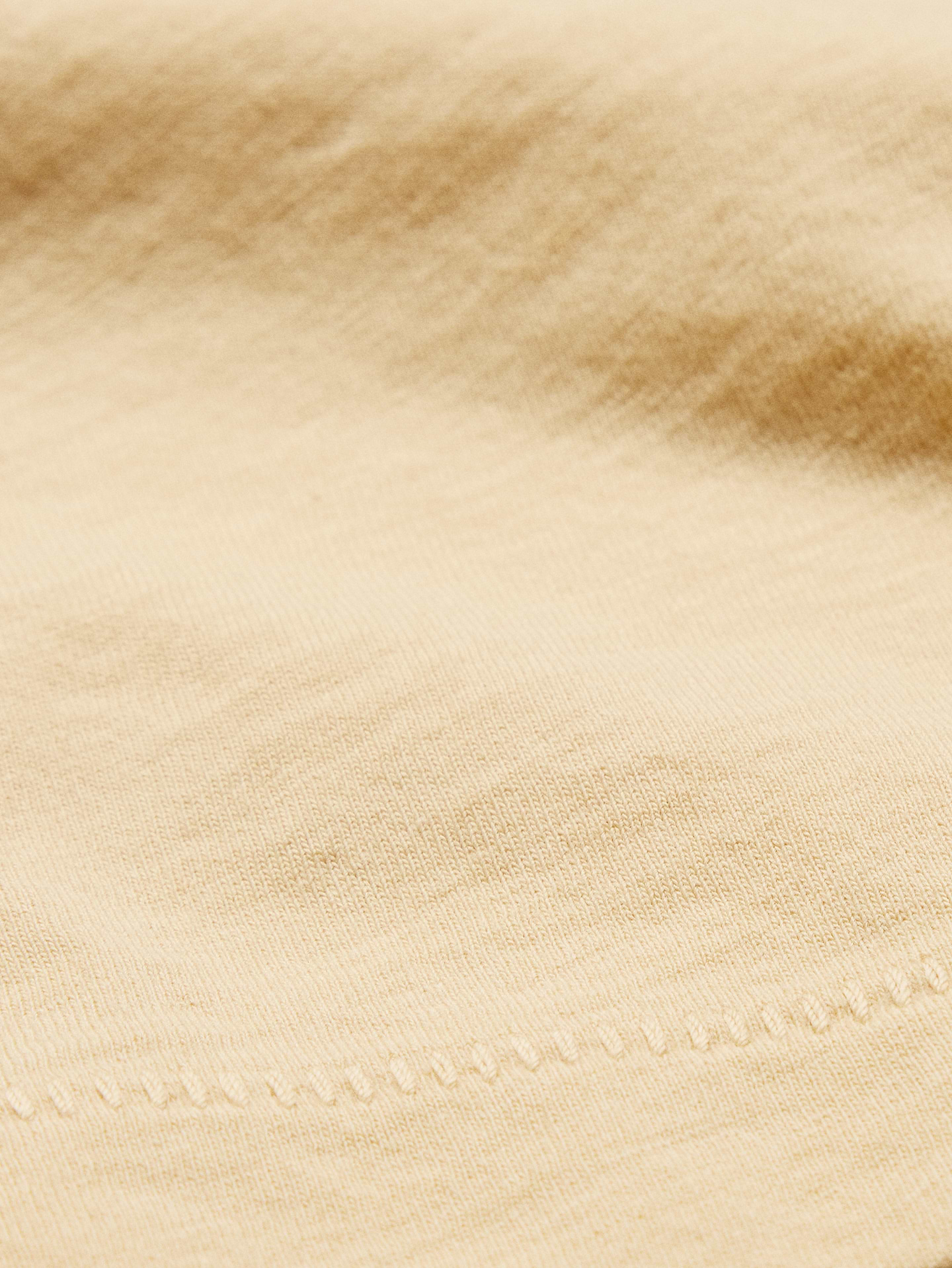 L'image numéro 4 présente T-shirt ras du cou en coton léger