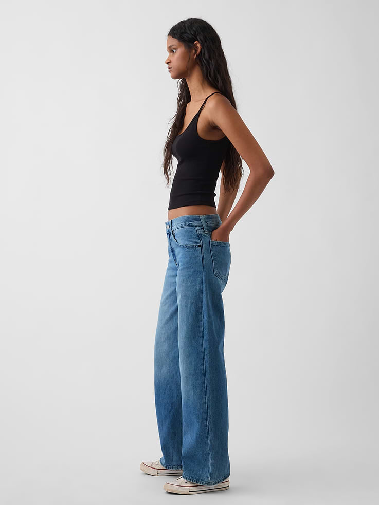 L'image numéro 6 présente Le jean ample à taille basse Hailey