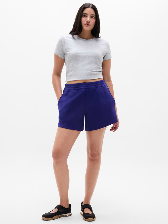 Form Knit Mid Rise 6" Short