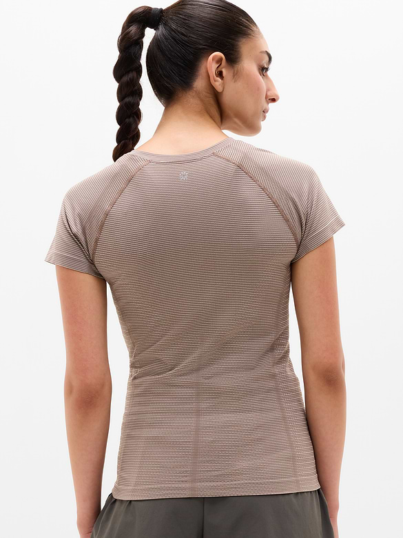 Momentum Flex Tee