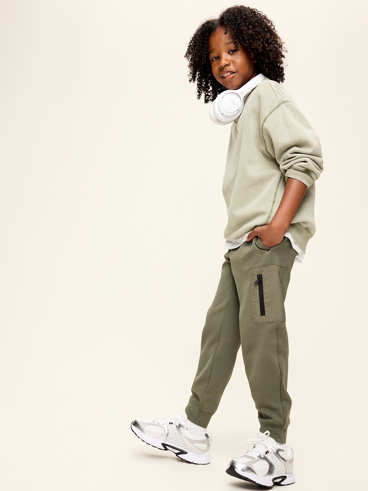 Image number 3 showing, Dynamic Fleece Utility Jogger Sweatpants for Boys