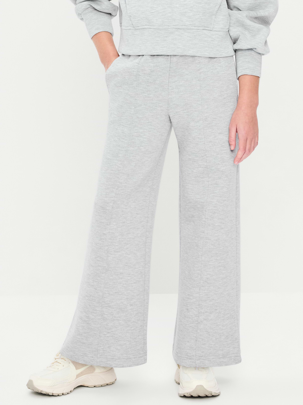 L'image numéro 1 présente Pantalon jambe large à taille haute en molleton raffiné pour fille