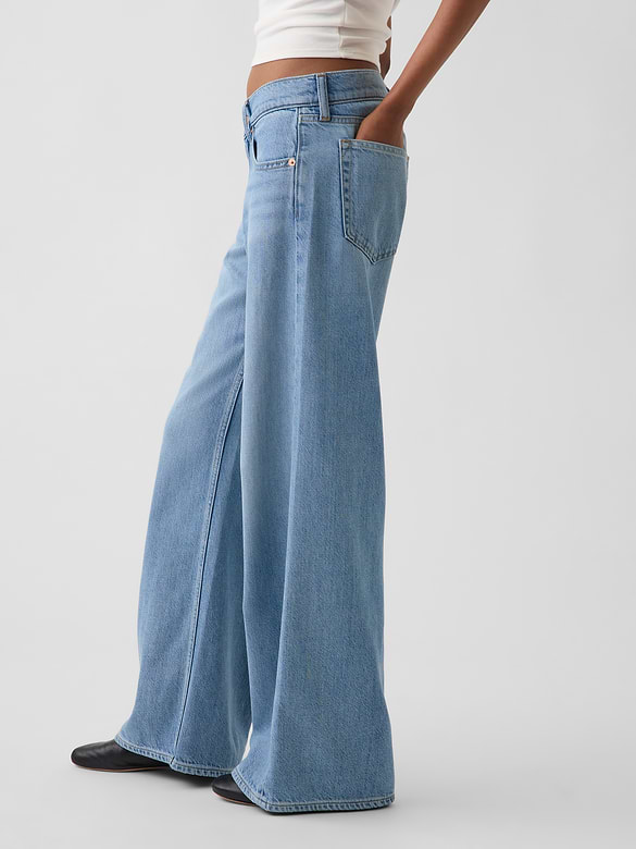 Low Rise UltraSoft Stride Wide-Leg Jeans