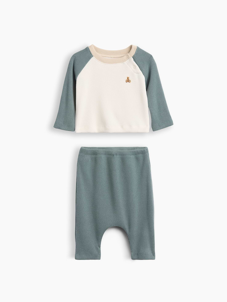 Image number 1 showing, Baby Softspun Waffle Raglan Outfit Set