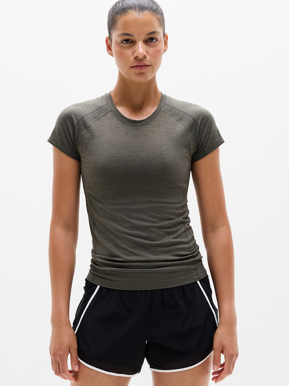 Momentum Flex Tee
