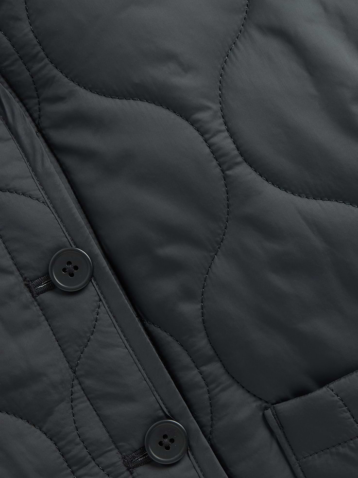 L'image numéro 5 présente Veste rembourrée légère matelassée en nylon recyclé pour Enfant