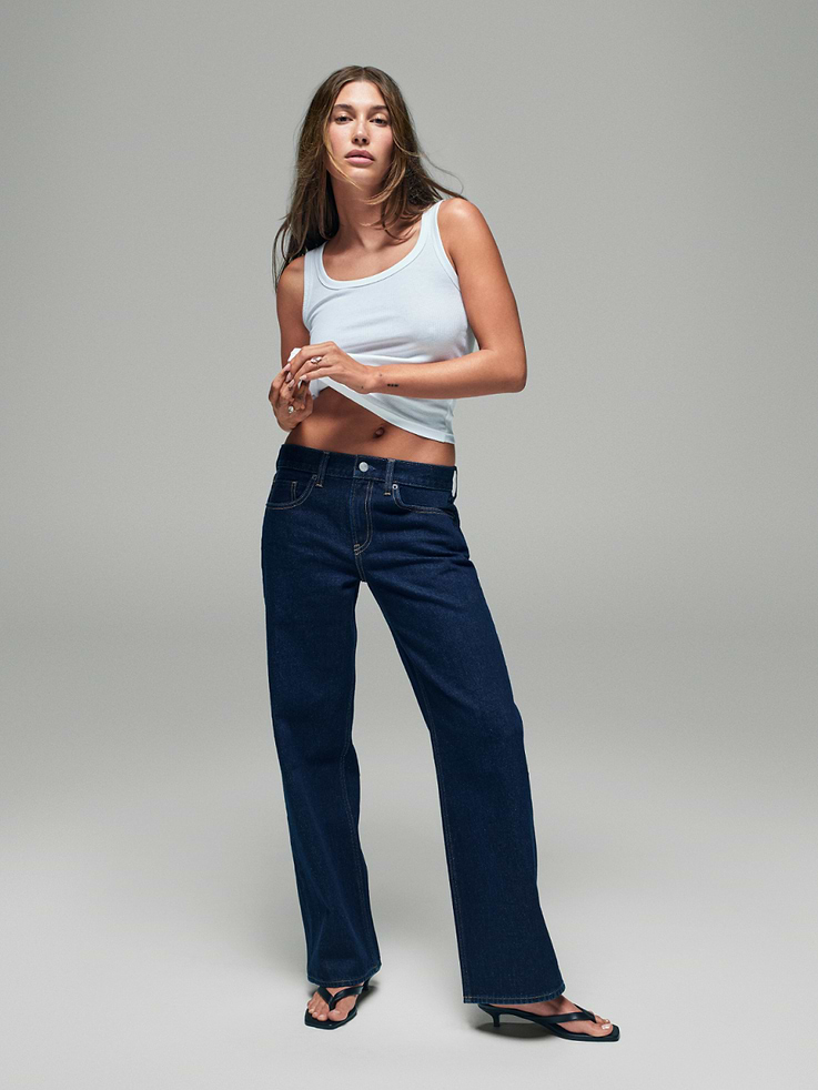 L'image numéro 7 présente Le jean ample à taille basse Hailey