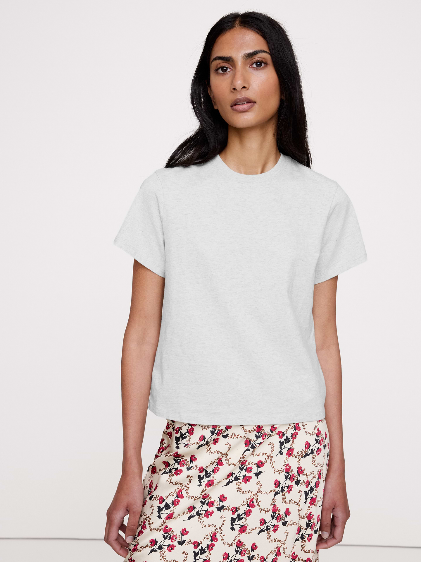 L'image numéro 1 présente T-SHIRT RAS DU COU EN COTON RÉTRO