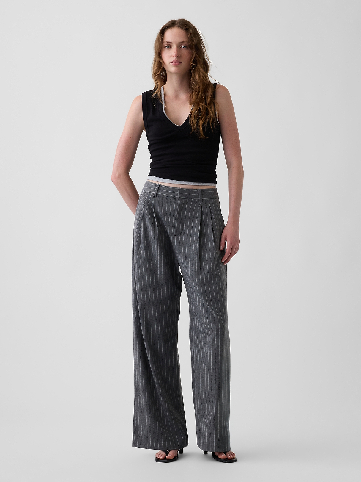 365 High Rise Brushed Twill Pleated Trousers | Gap