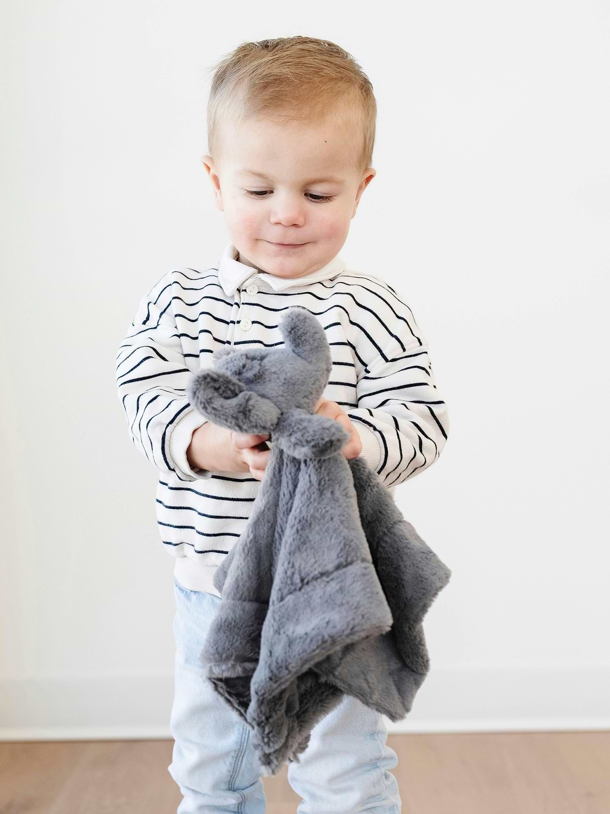 Image number 3 showing, Saranoni Stuffed Animal Lovey