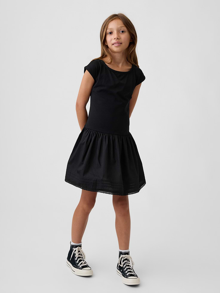 L'image numéro 1 présente Robe à taille tombante en matières mixtes pour Enfant