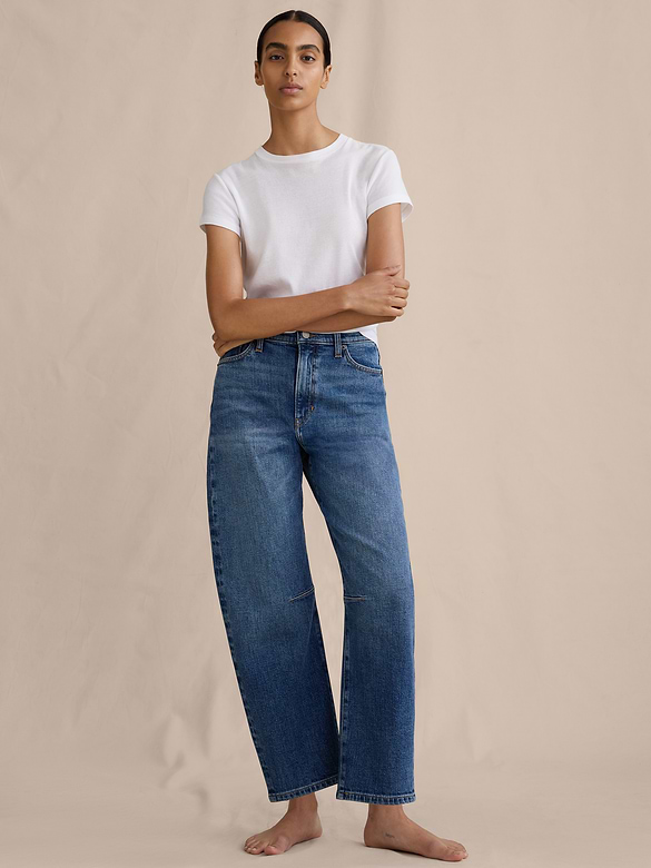 Mid-Rise Barrel Crop Jean