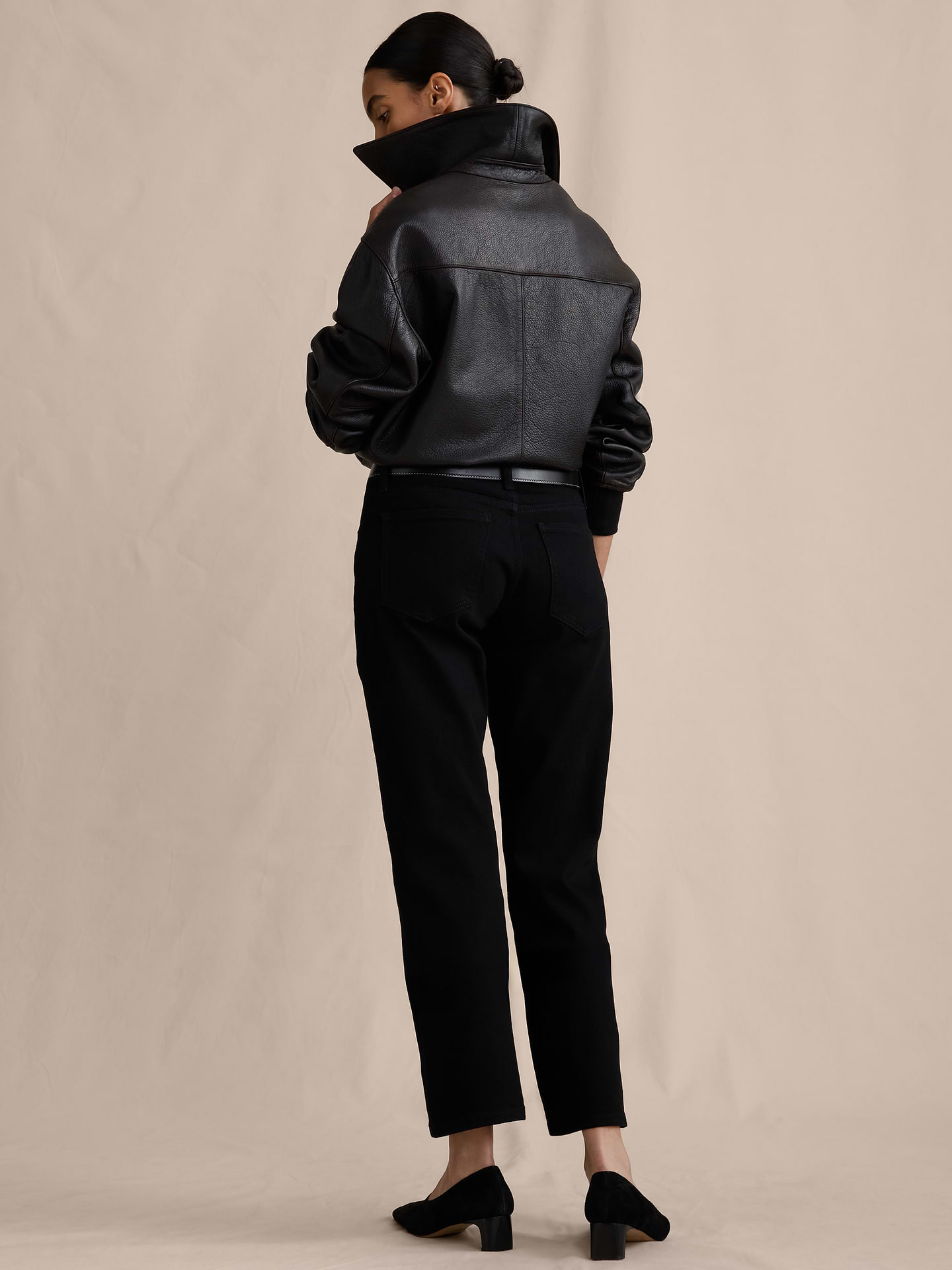 Image number 7 showing, Low-Rise Kick-Straight Jean