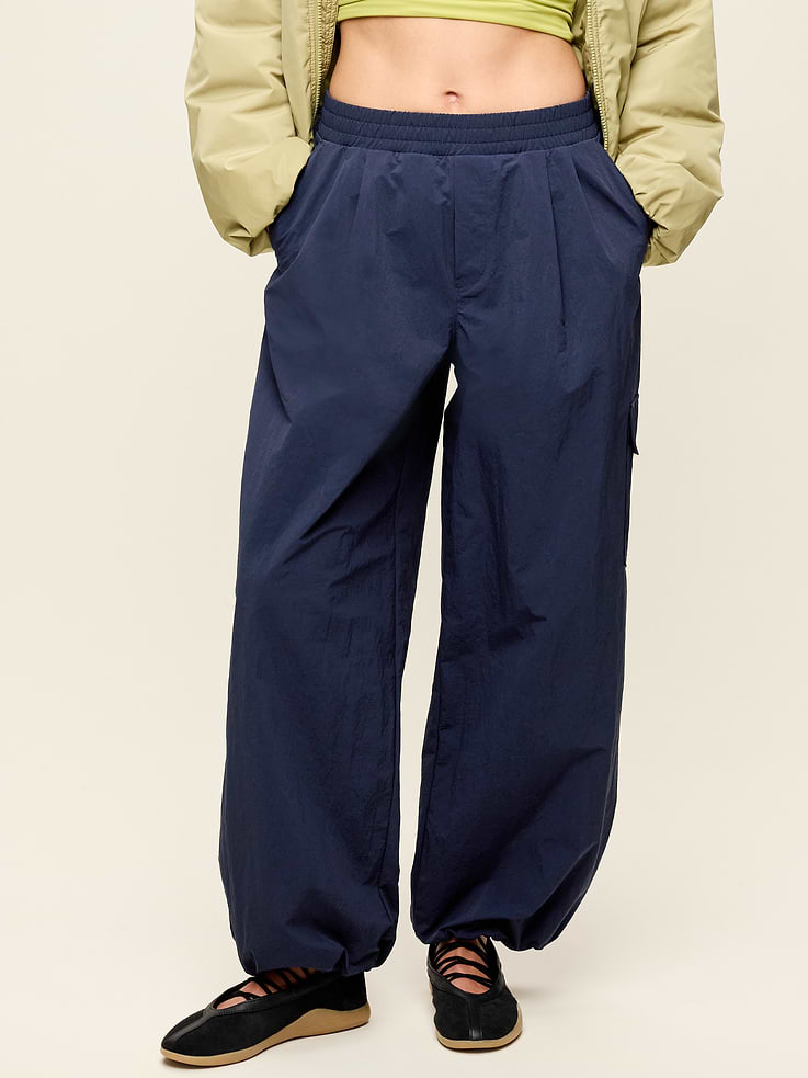 Image number 1 showing, Mid-Rise Woven Utility Pants