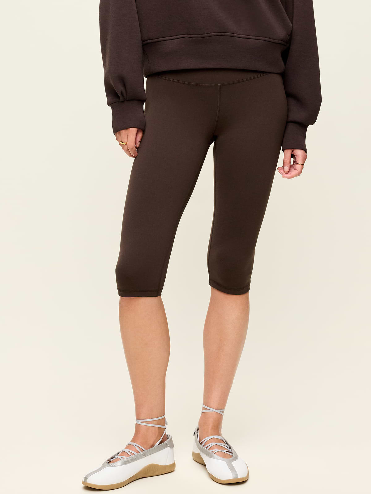 High-Waisted StudioSmooth Pedal Pusher Capri Leggings