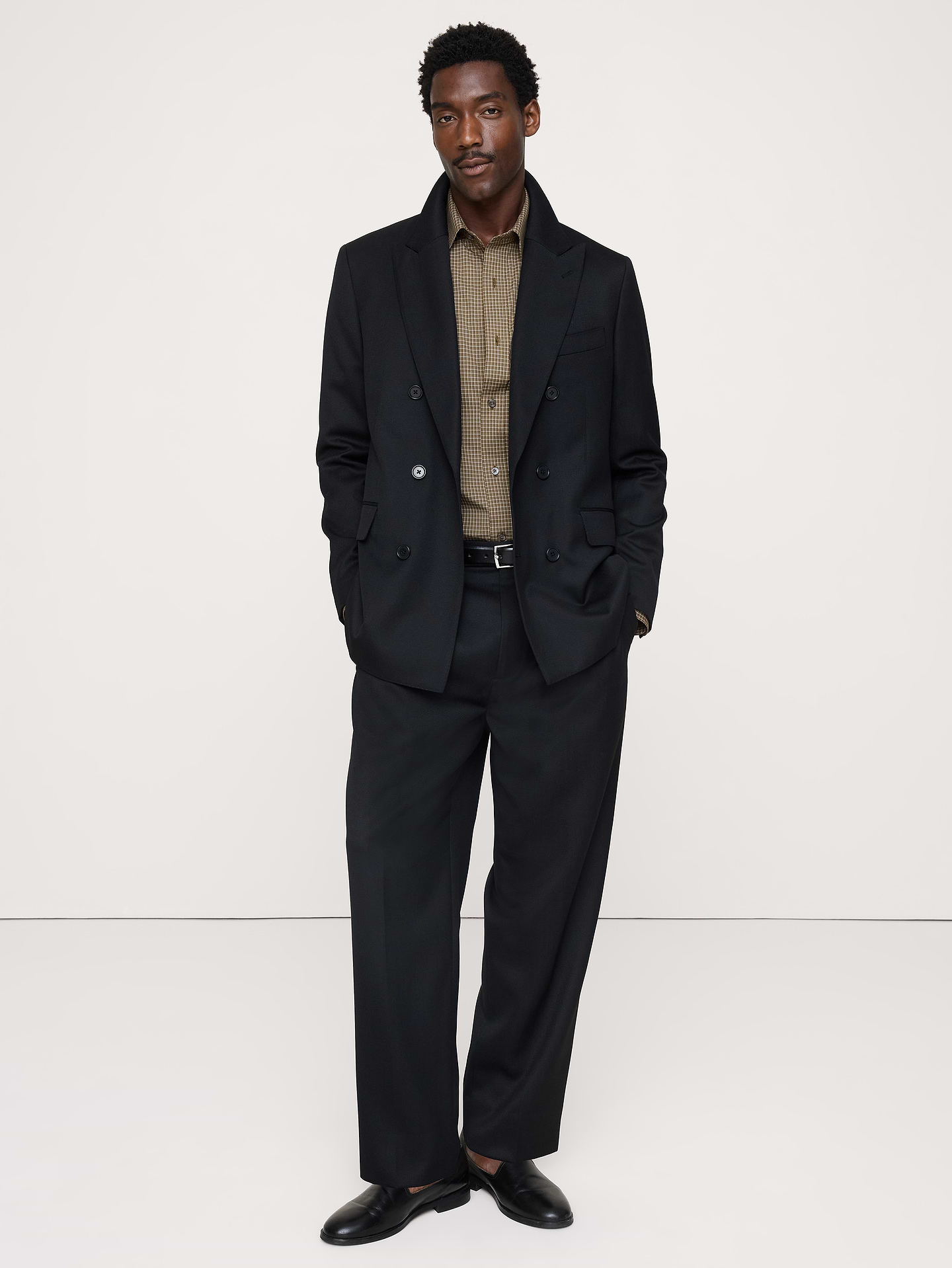 Image number 4 showing, Standard-Fit Wrinkle-Resistant Dress Shirt