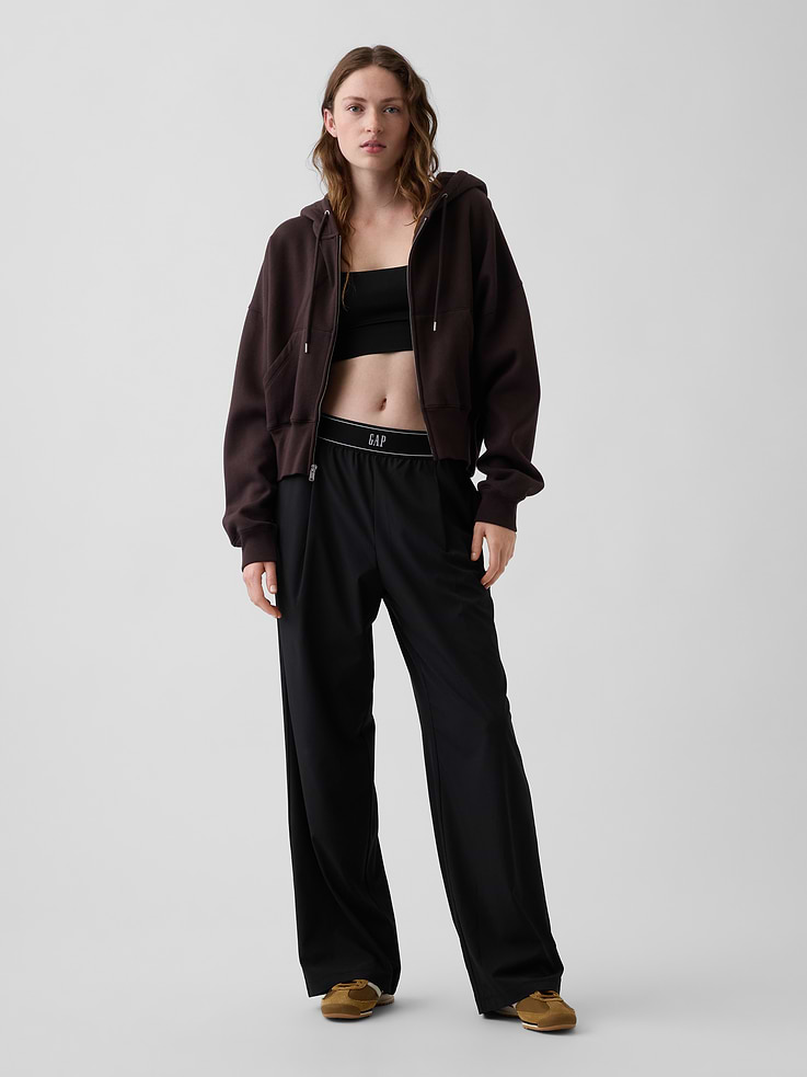 Image number 6 showing, GapFit Pleated Easy Logo Pants