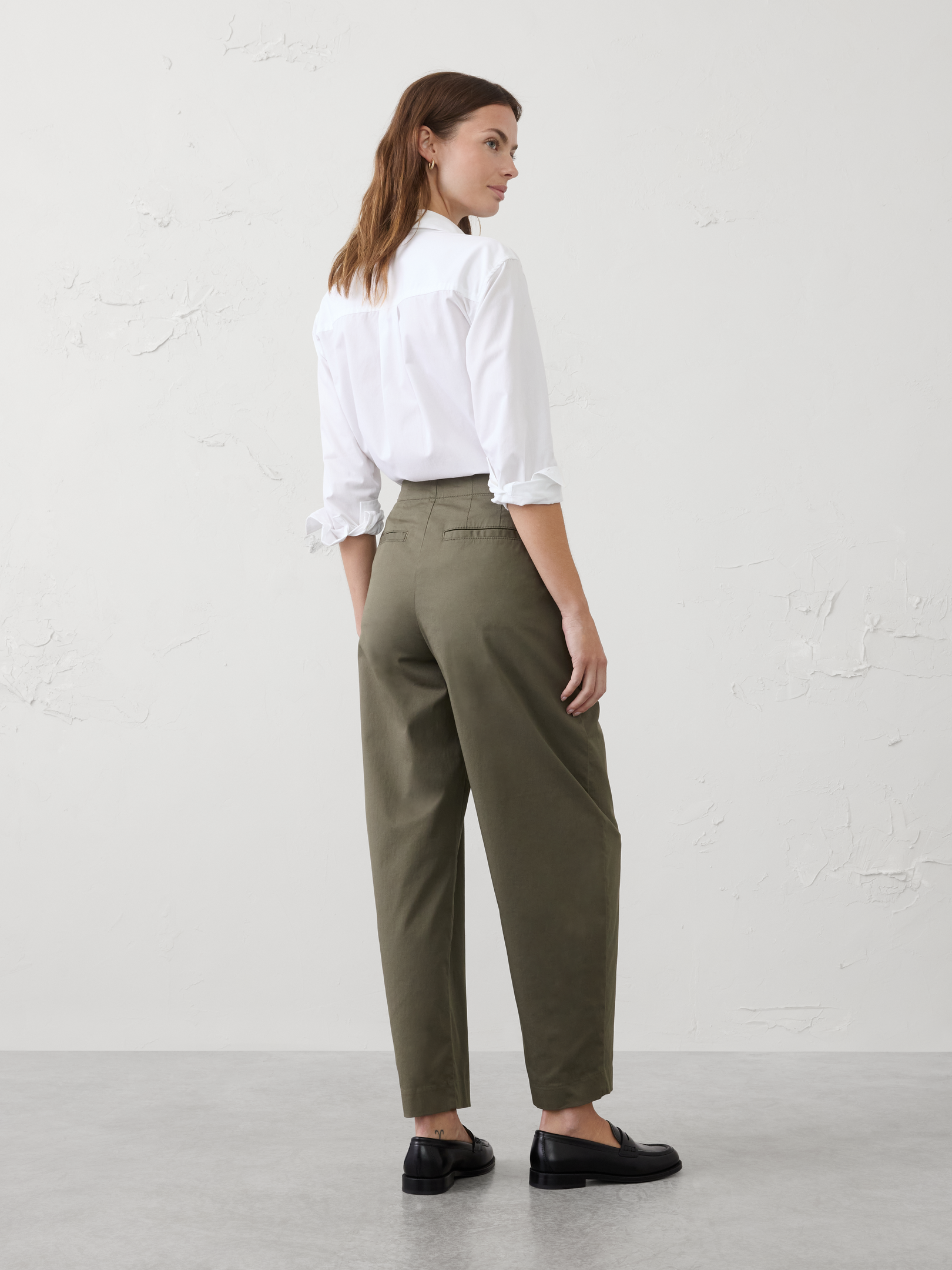 Image number 4 showing, Barrel-Leg High-Rise Twill Pleated Utility Pant