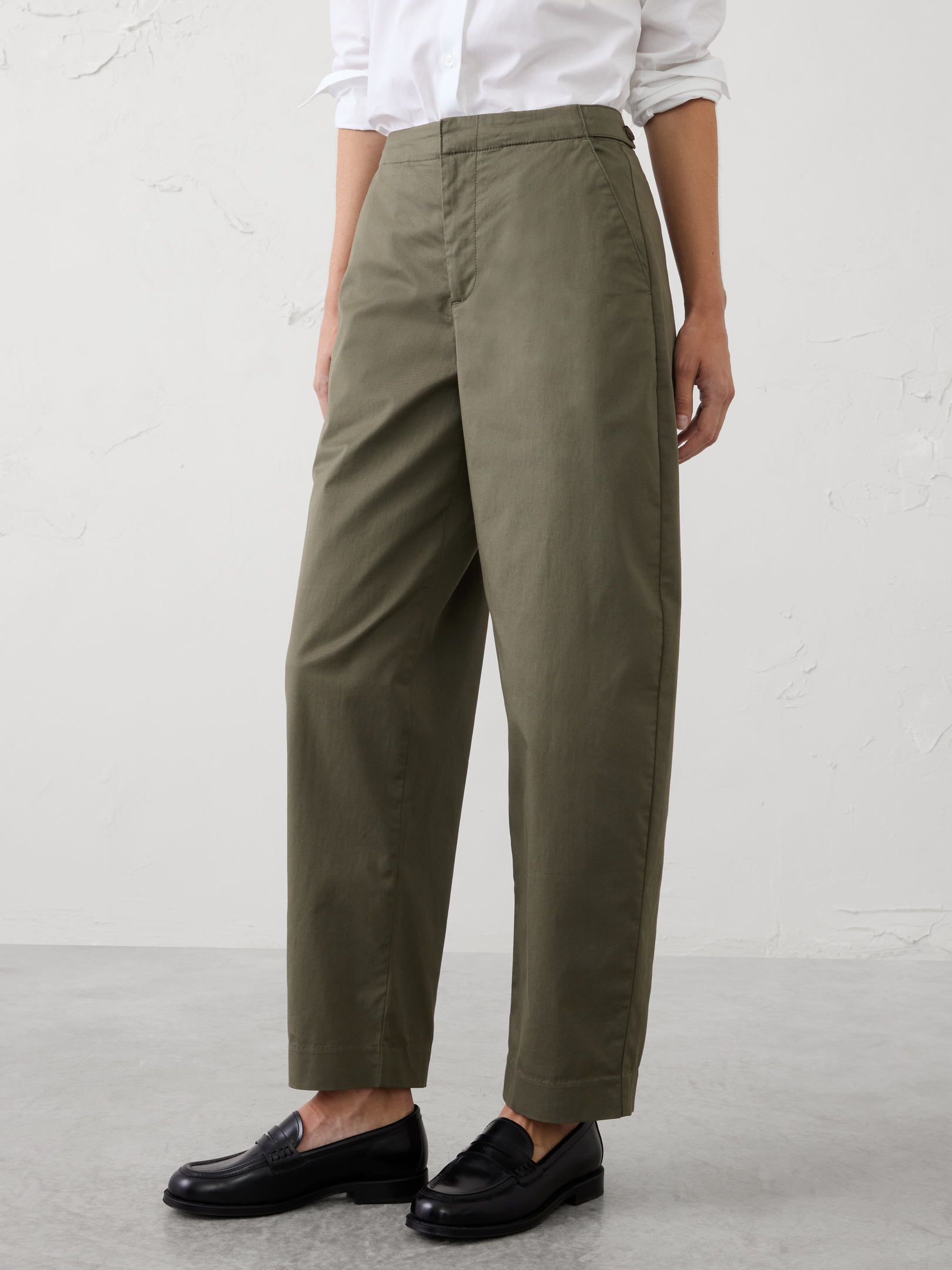 Image number 5 showing, Barrel-Leg High-Rise Twill Pleated Utility Pant