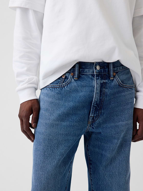 Straight Jeans