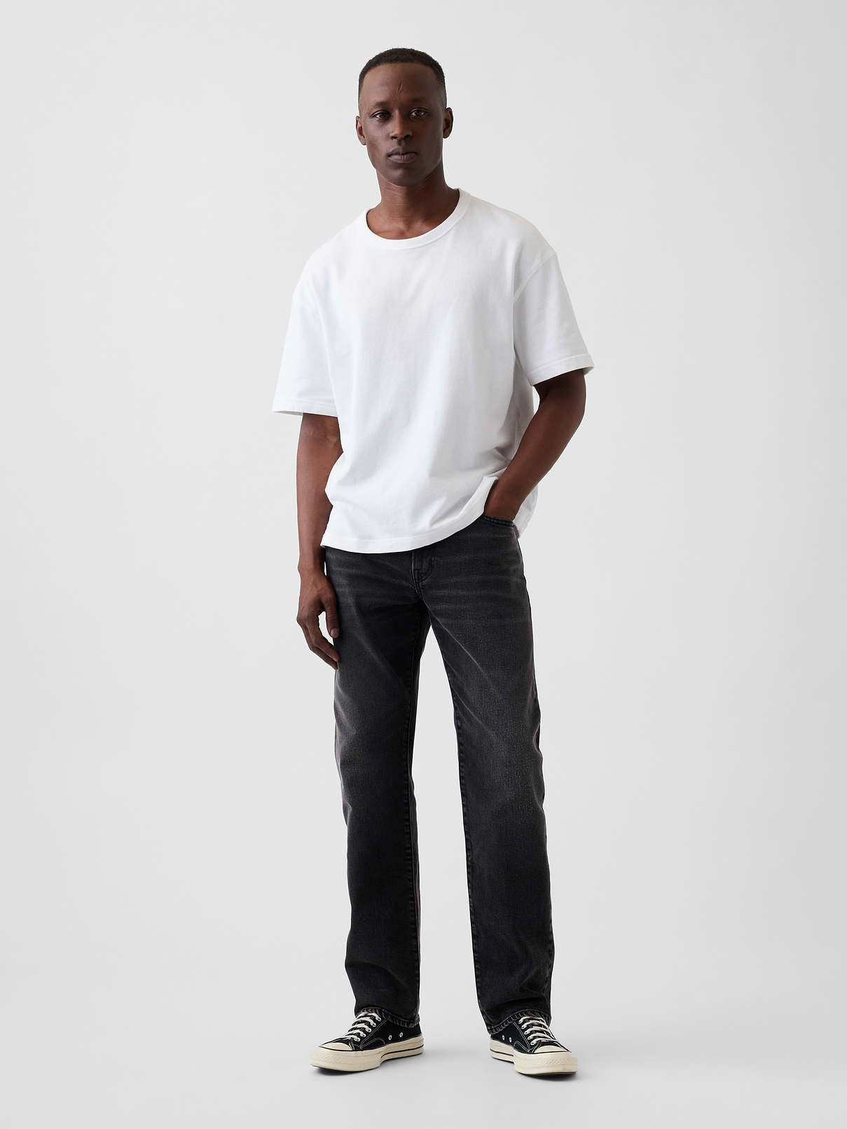 Straight Jeans