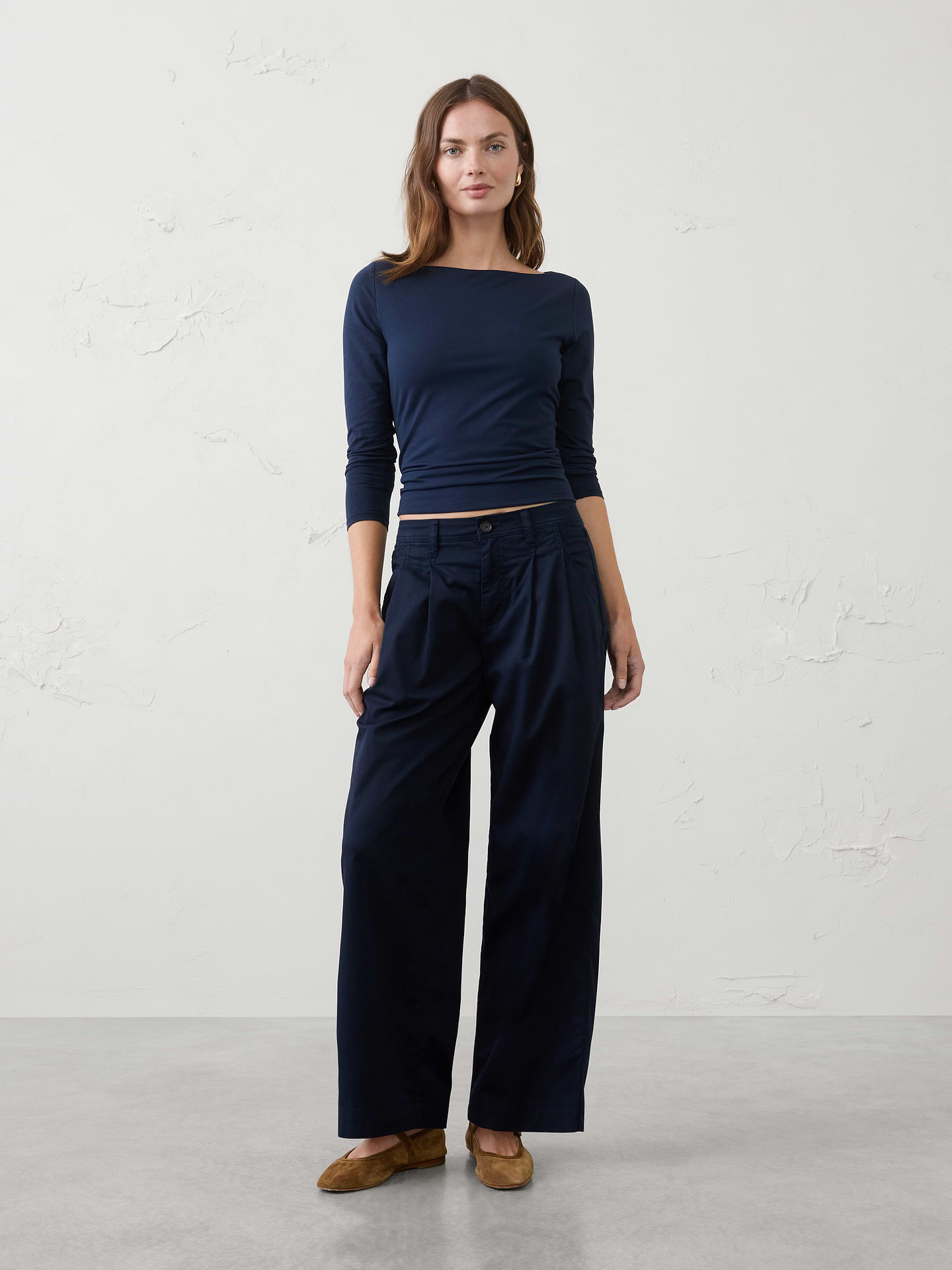 Image number 1 showing, Straight Mid-Rise Twill Pleated Pant