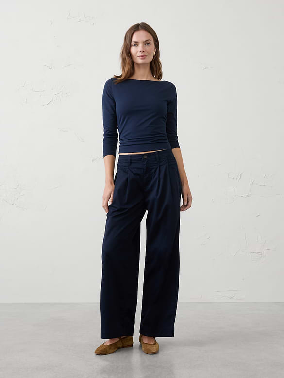 Straight Mid-Rise Twill Pleated Pant