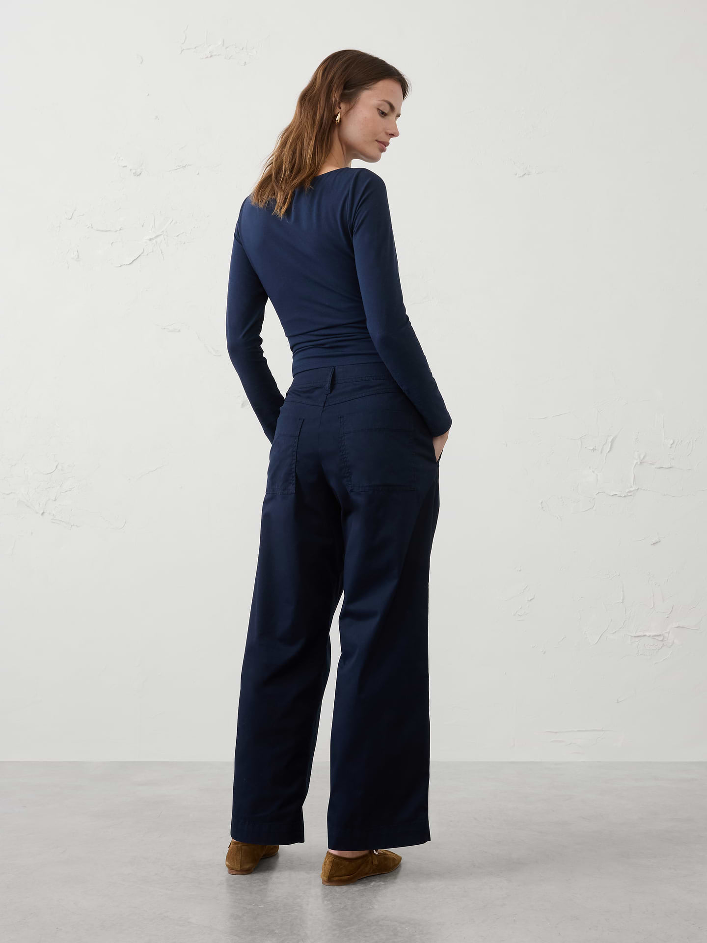 Image number 2 showing, Straight Mid-Rise Twill Pleated Pant