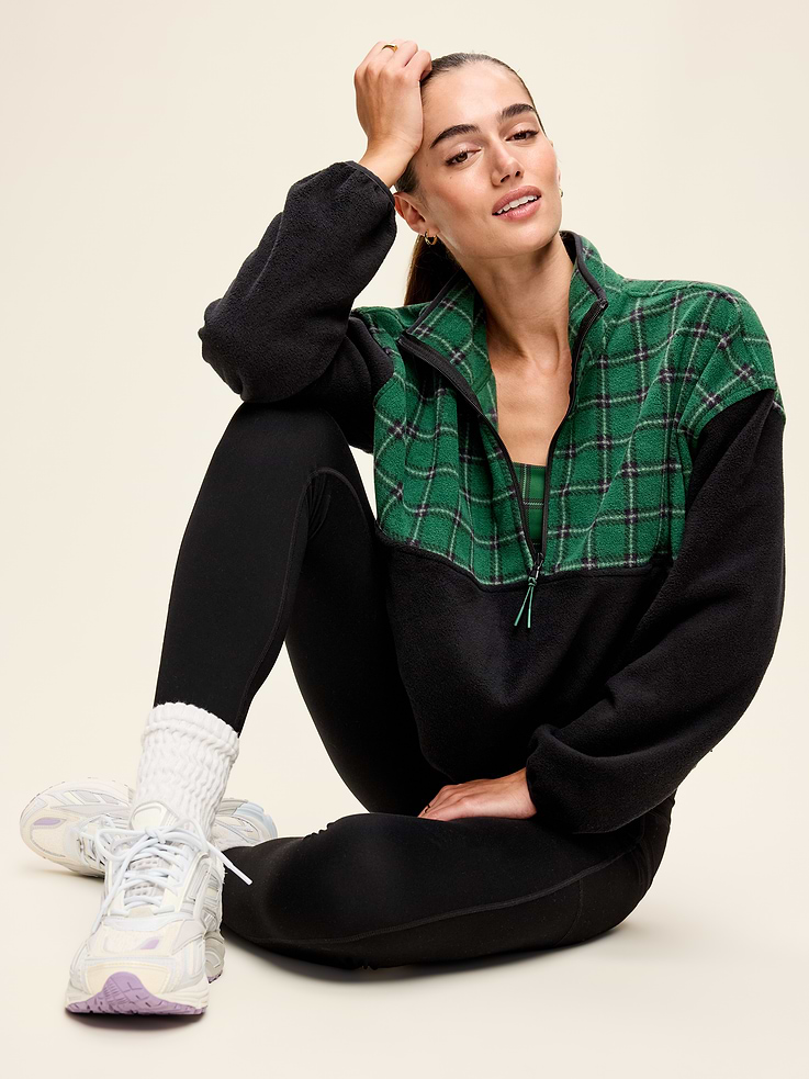 Image number 3 showing, Oversized Half-Zip Cropped Fleece Sweatshirt