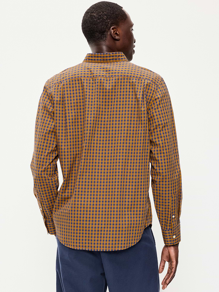 L'image numéro 2 présente Chemise passe-partout coupe classique en popeline à carreaux