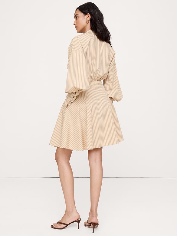 Robe courte à manches gigot
