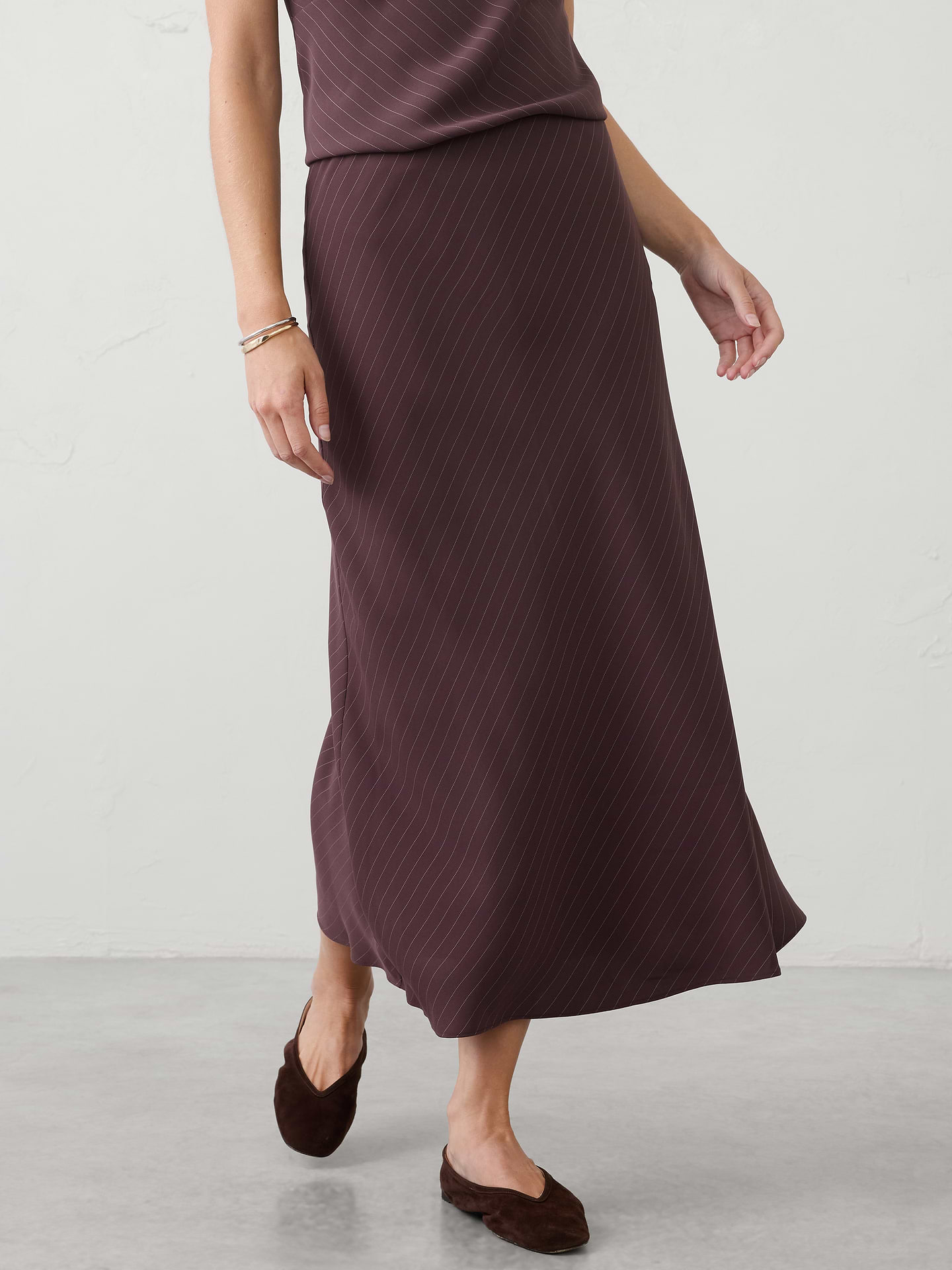 Image number 3 showing, Crepe Pinstripe Pull-On Midi Skirt