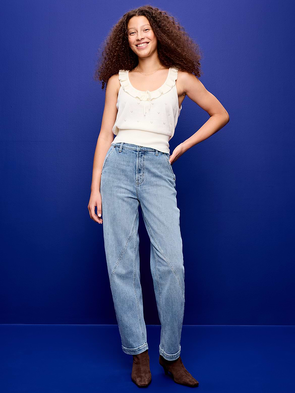 High-Waisted Baggy Barrel Jeans