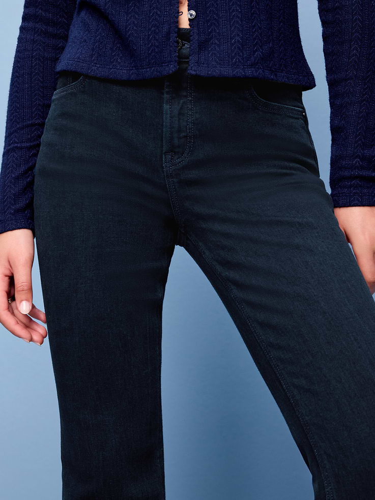 L'image numéro 4 présente Jean évasé à taille haute