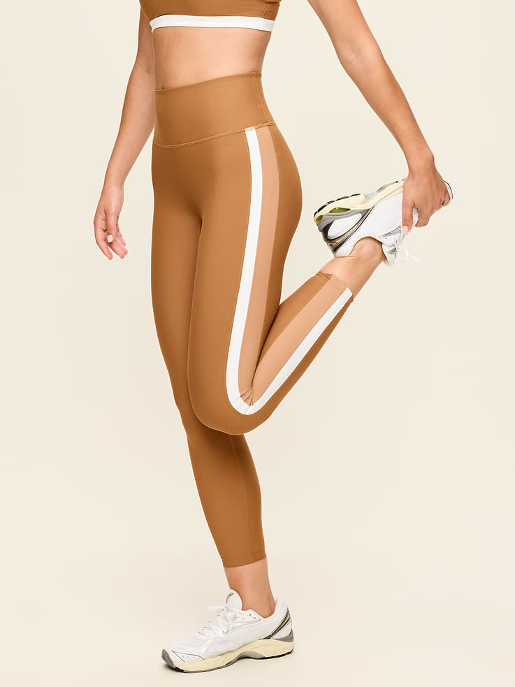 Image number 1 showing, High-Waisted PowerSoft Boundless 7/8 Pocket Leggings – No Front Seam