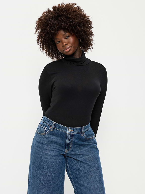 Slim-Fit Ribbed Turtleneck