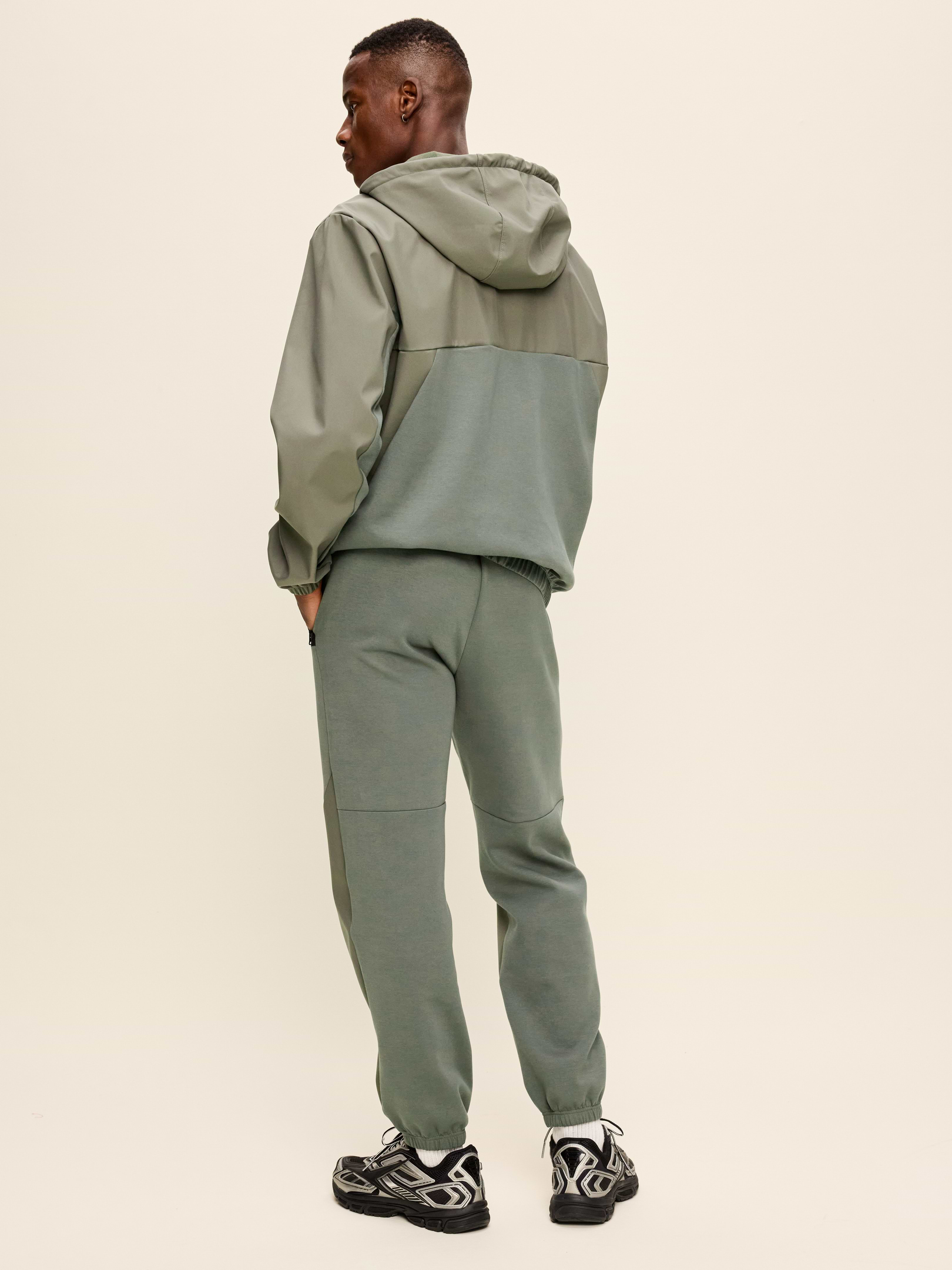 Image number 3 showing, Dynamic Fleece Joggers