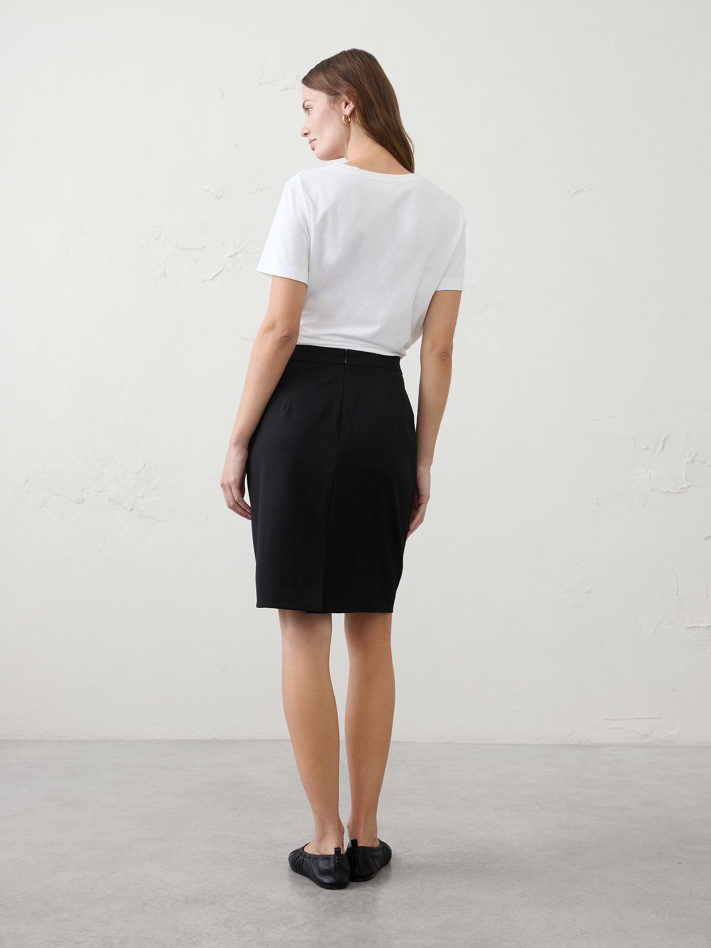 Image 2 of 4, Grasim Knee-Length Skirt