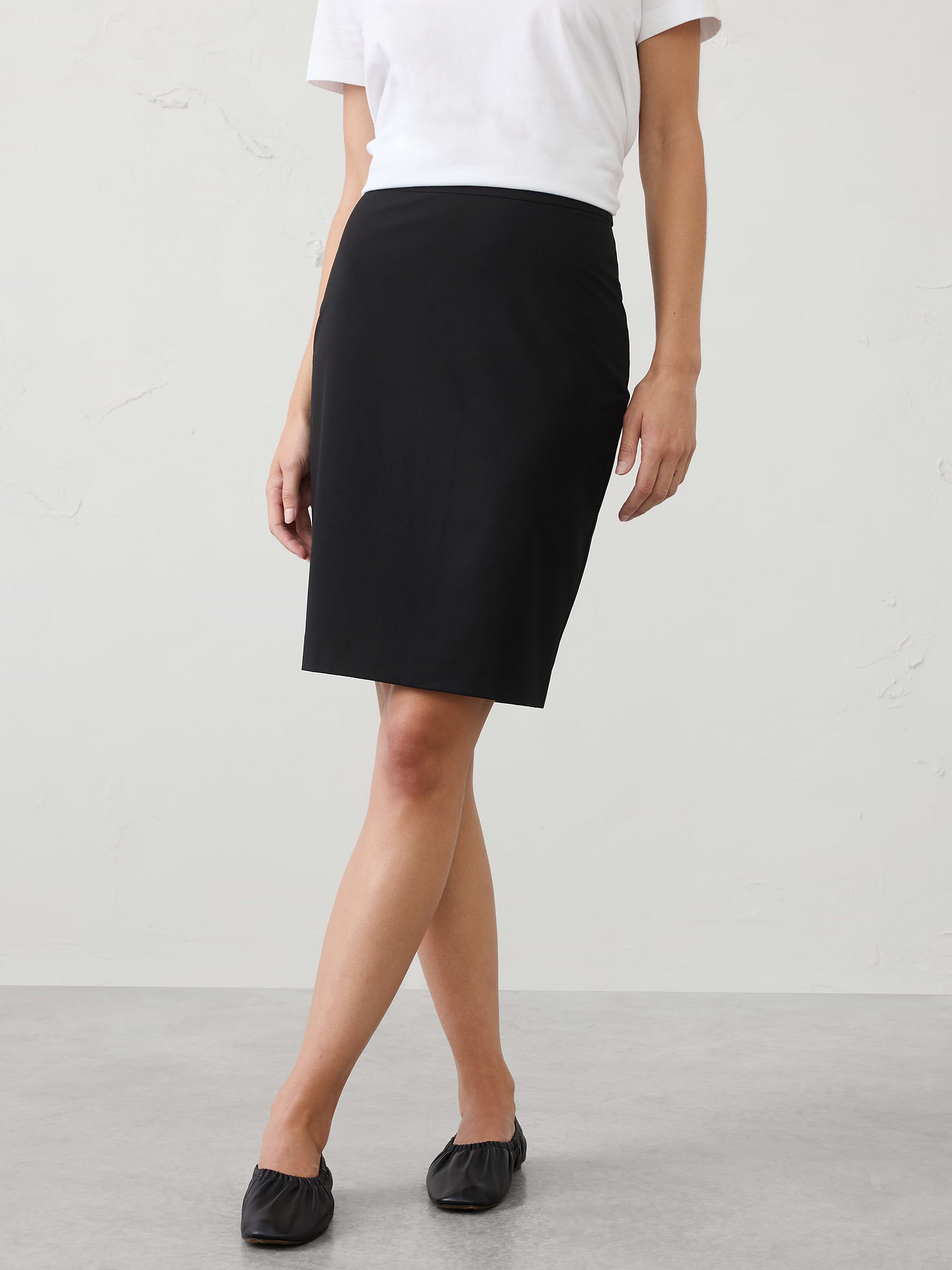 Image 3 of 4, Grasim Knee-Length Skirt