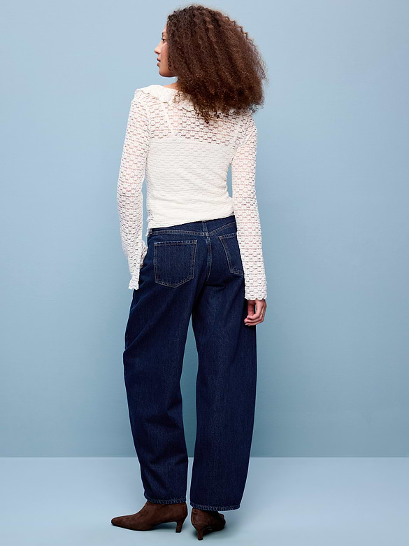 The Arc Mid-Rise Barrel Jeans