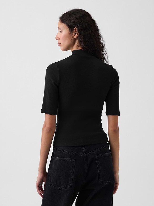 Modern Mockneck T-Shirt