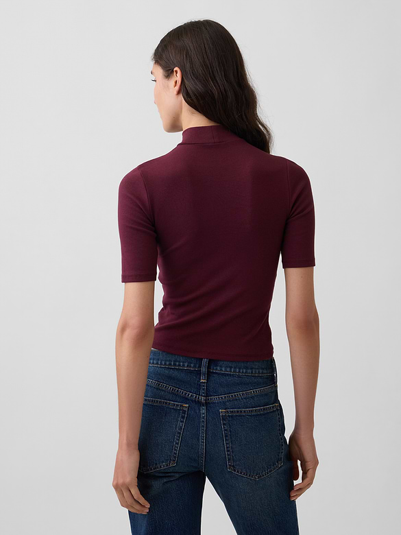 Modern Mockneck T-Shirt